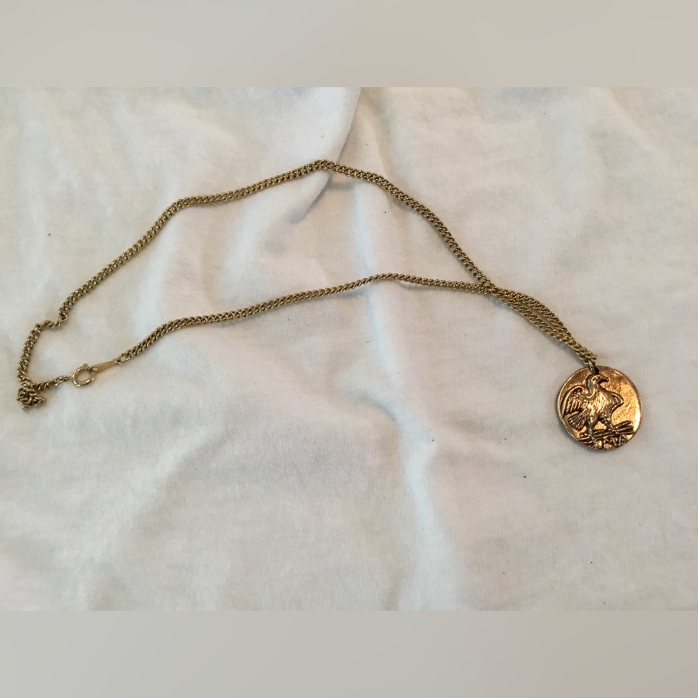 Vintage Men’s AVON Roman Coin Reversible Bird Necklace, Gold tone